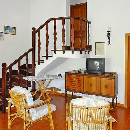 Holiday Solanas - Isr05042-f